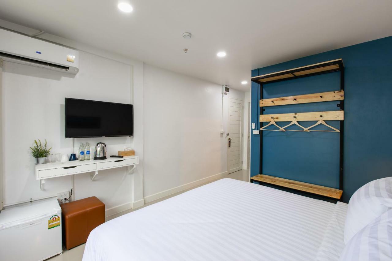 Every Surawong Bangkok Exterior foto